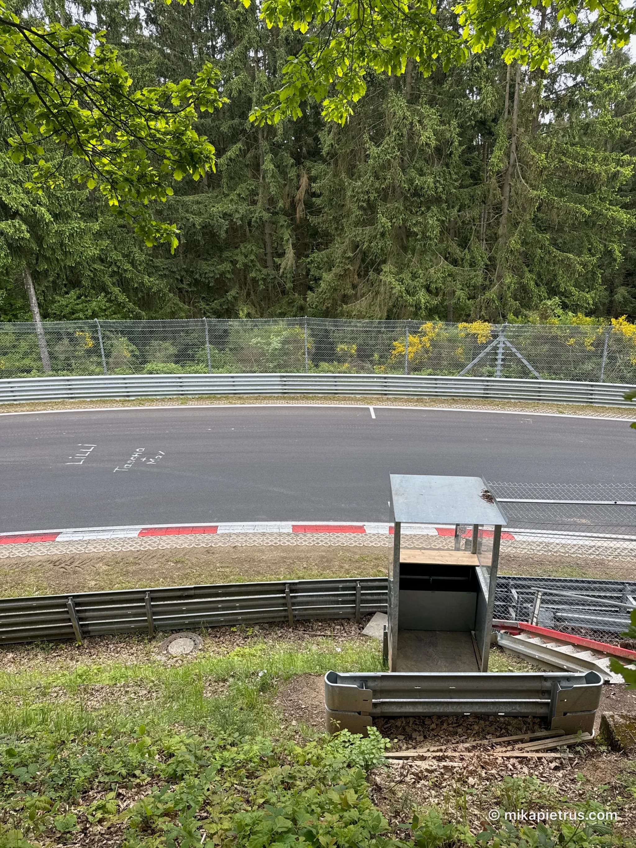 RACE TRACK - Spot 2 (GPS EXIF) (200-400mm) Motorsport Photo