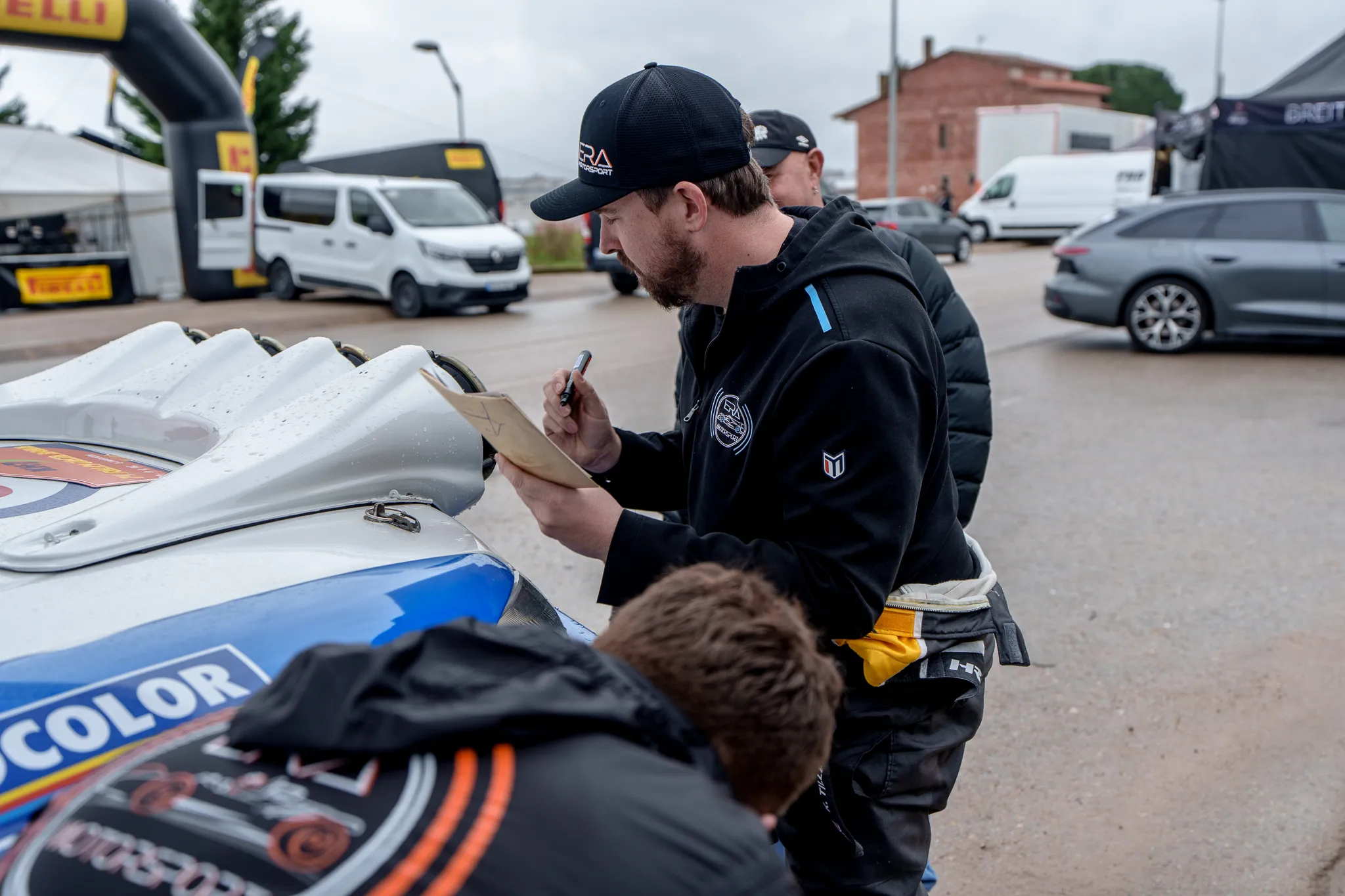 W pogoni za prędkością w górach: Mój debiut na Rally Costa Brava gallery image 28